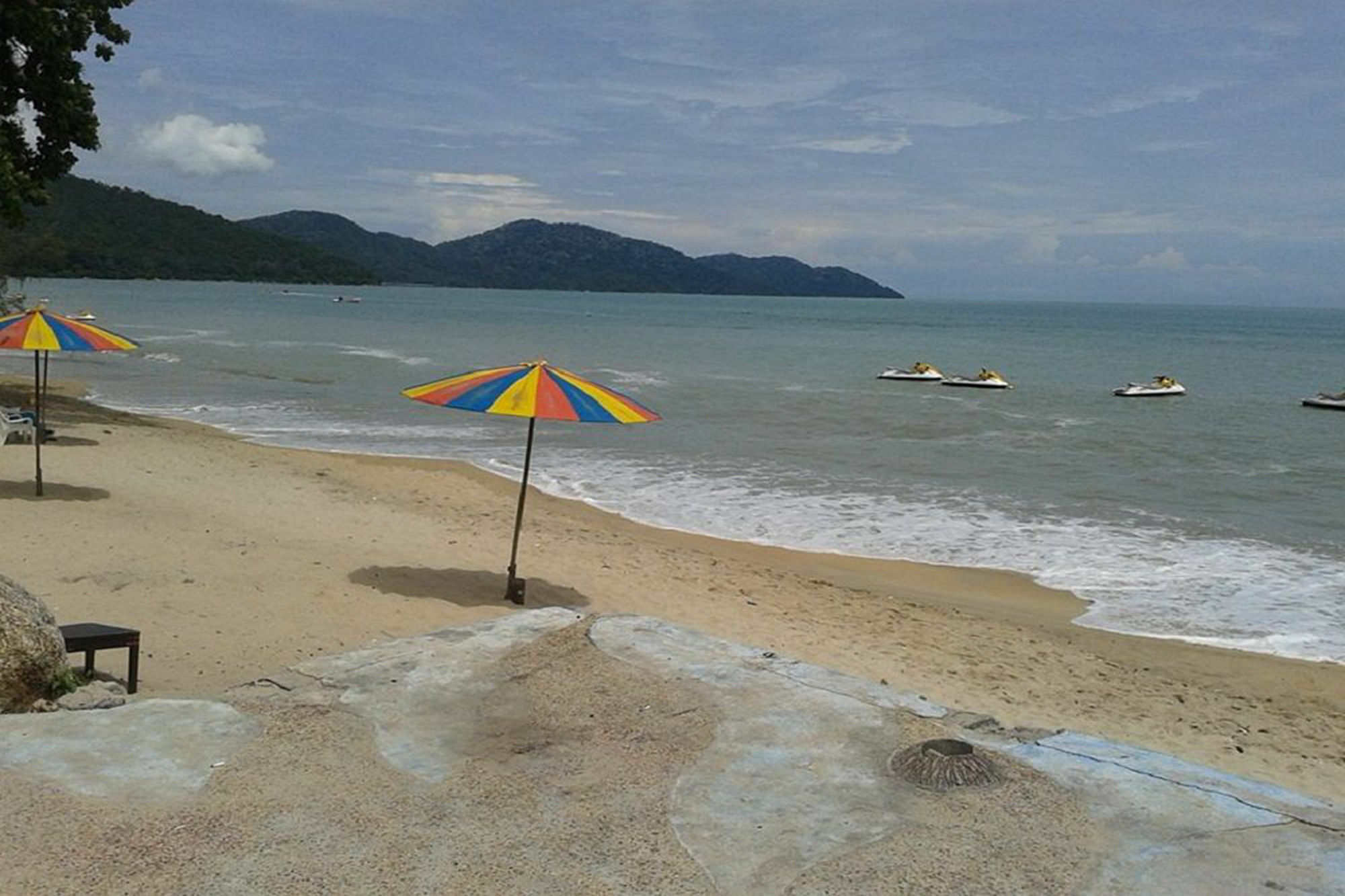 Et Budget Guest House Batu Feringgi Buitenkant foto